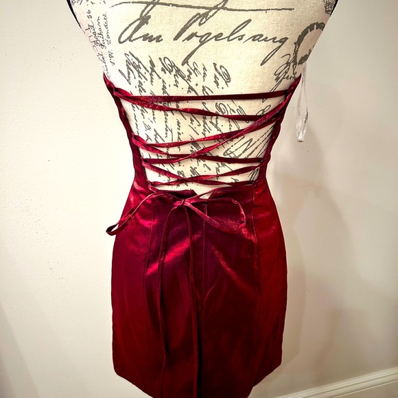 Sherri Hill Dresses & Skirts - Sherry Hill burgundy size 0 corset junior prom dress